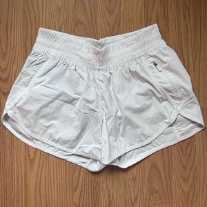 Tracker shorts